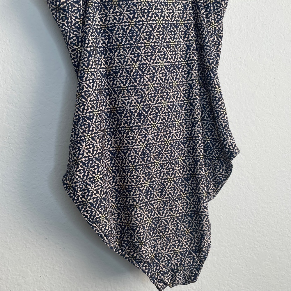NIPTUCK Nautical Foil Joanne One Piece Swimsuit Size 8 Ruched Navy Blue - Picture 8 of 11